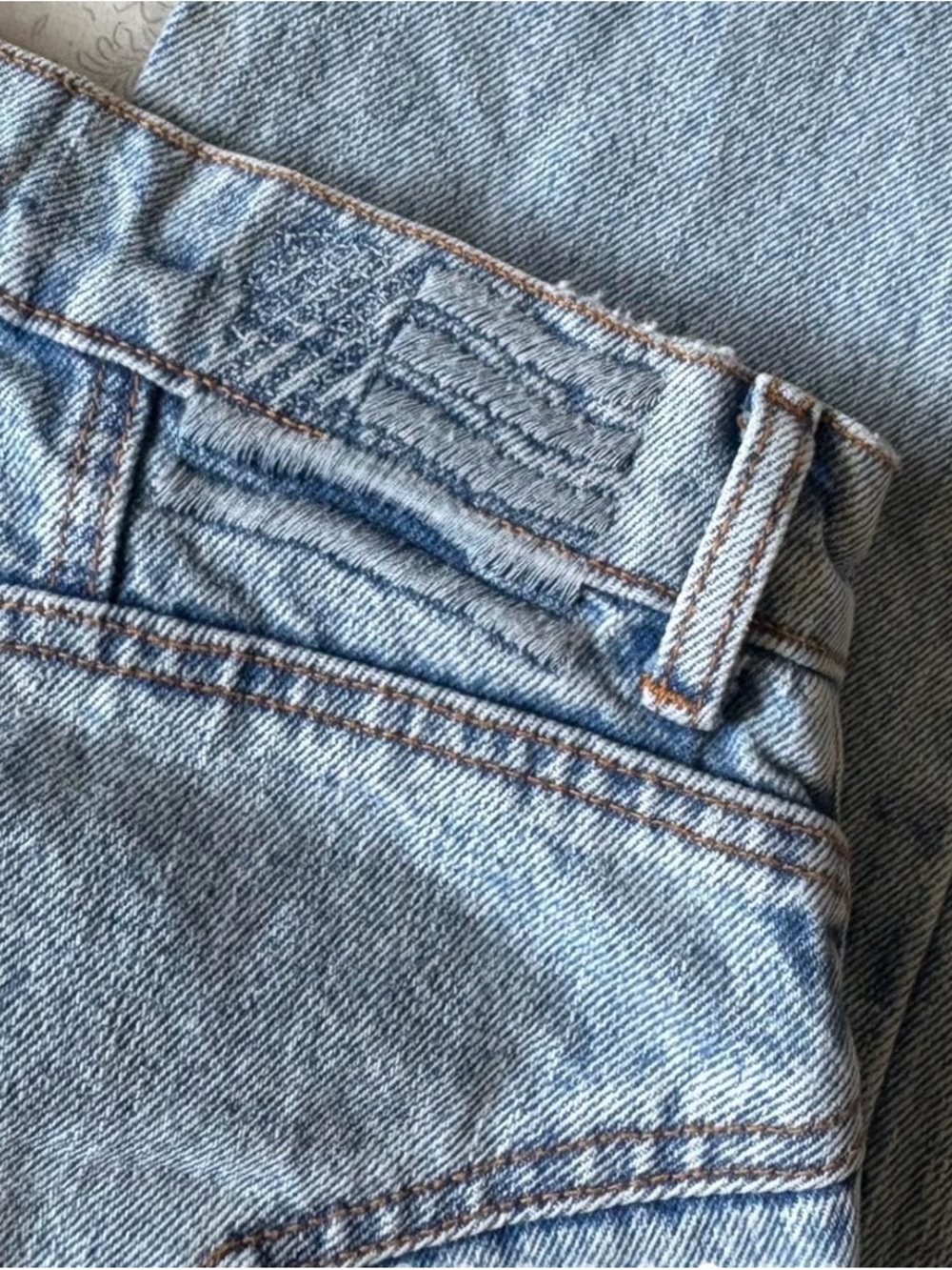 Revice Jeans - Picture 4 of 4